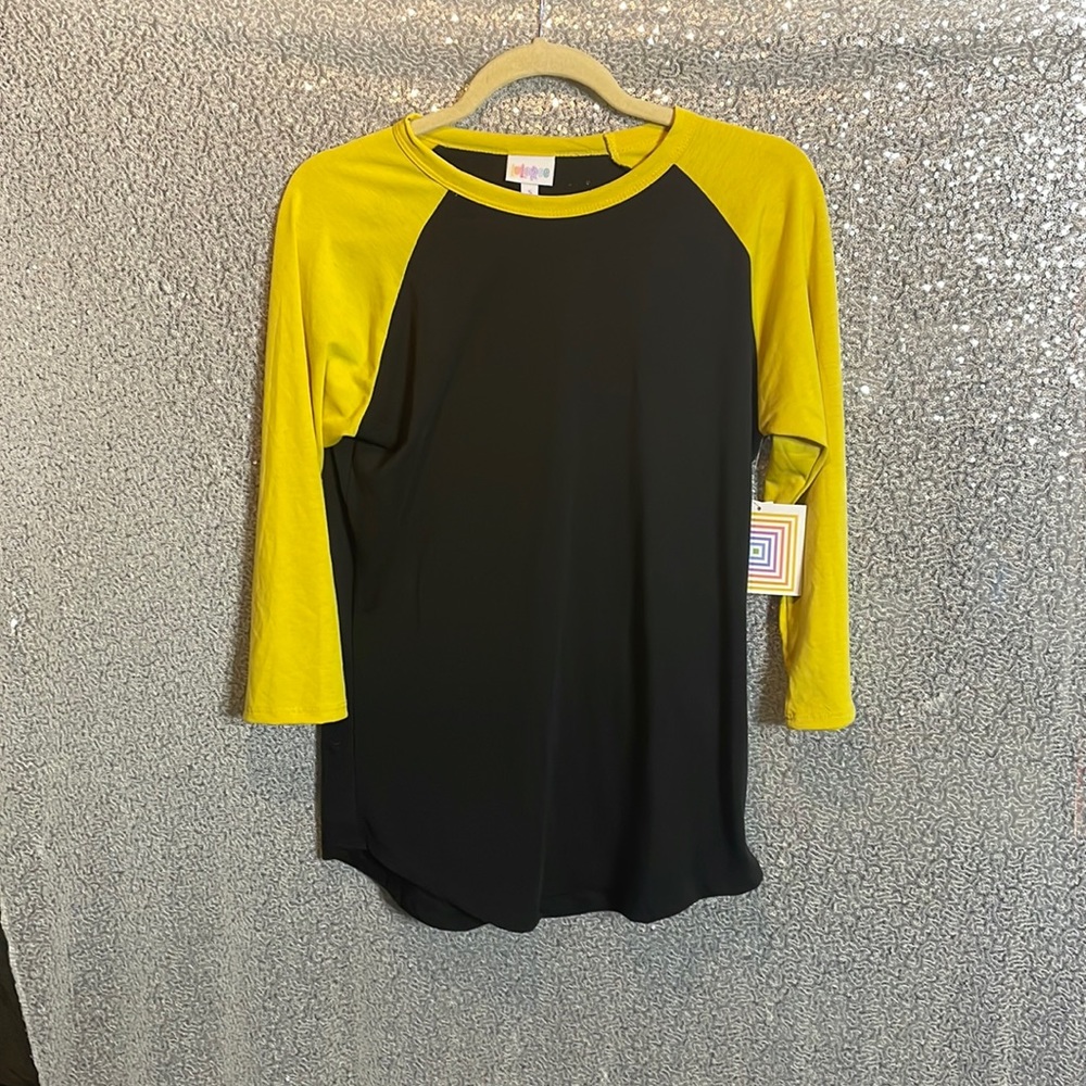 Woman’s shirt.  - NEW
